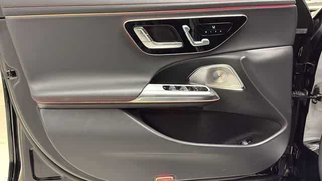 Thumbnail: 2025 Mercedes-Benz E-Class - 13