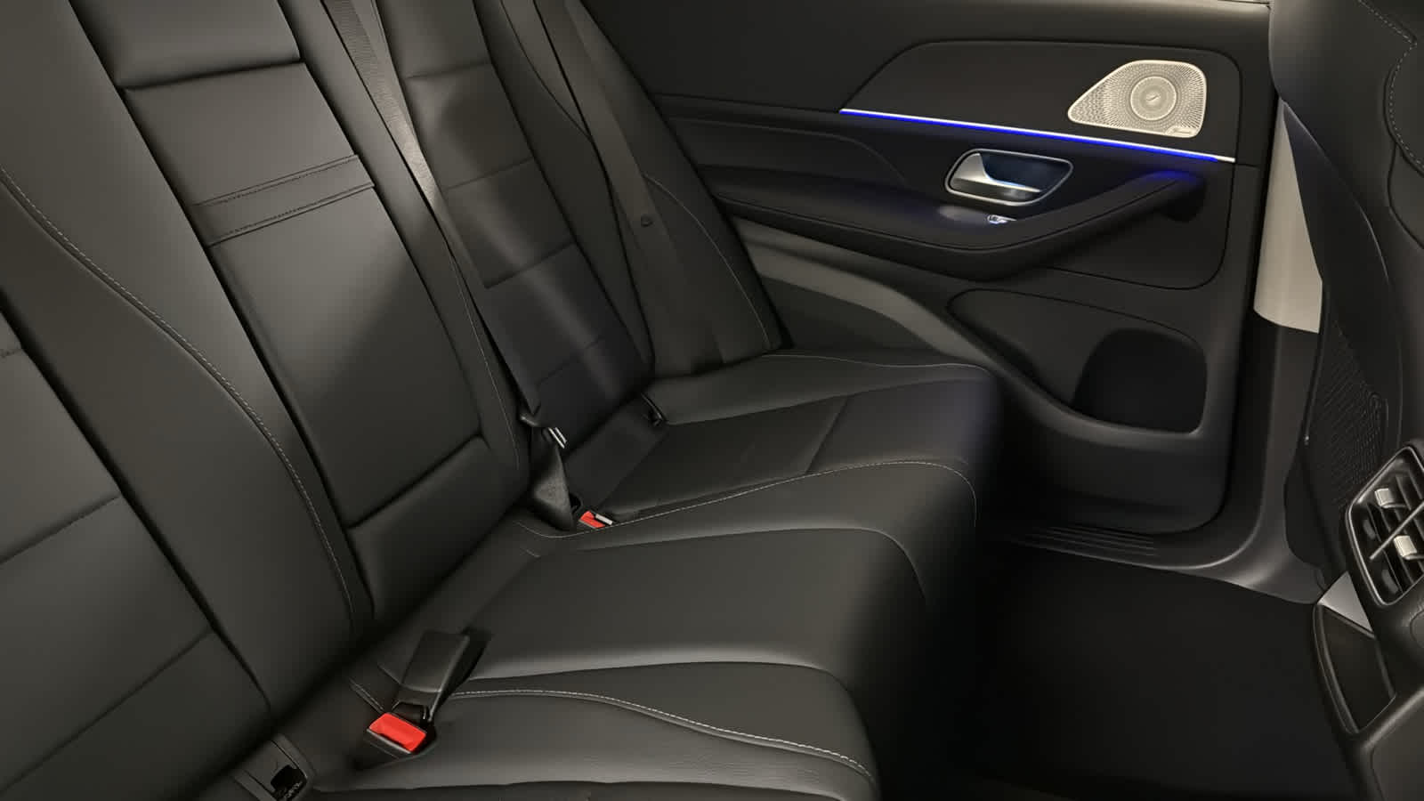 Thumbnail: 2026 Mercedes-Benz GLE - 34