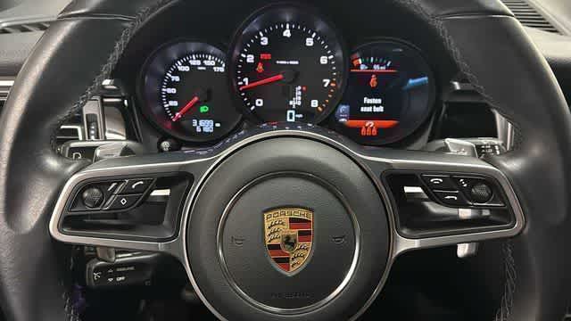 Thumbnail: 2021 Porsche Macan - 15