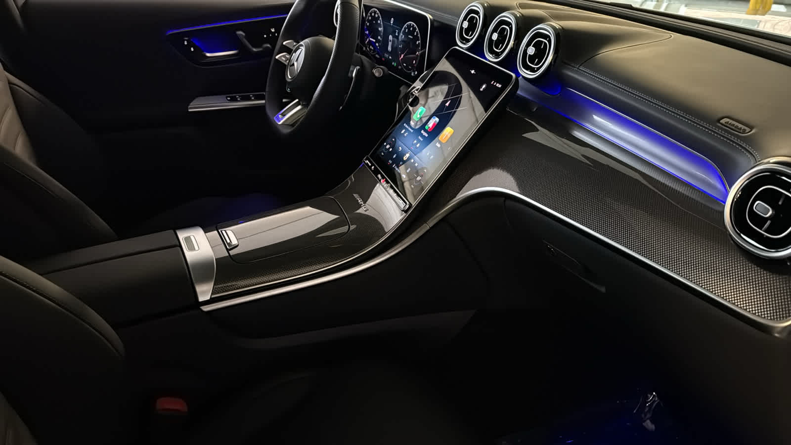 Thumbnail: 2026 Mercedes-Benz GLC - 37