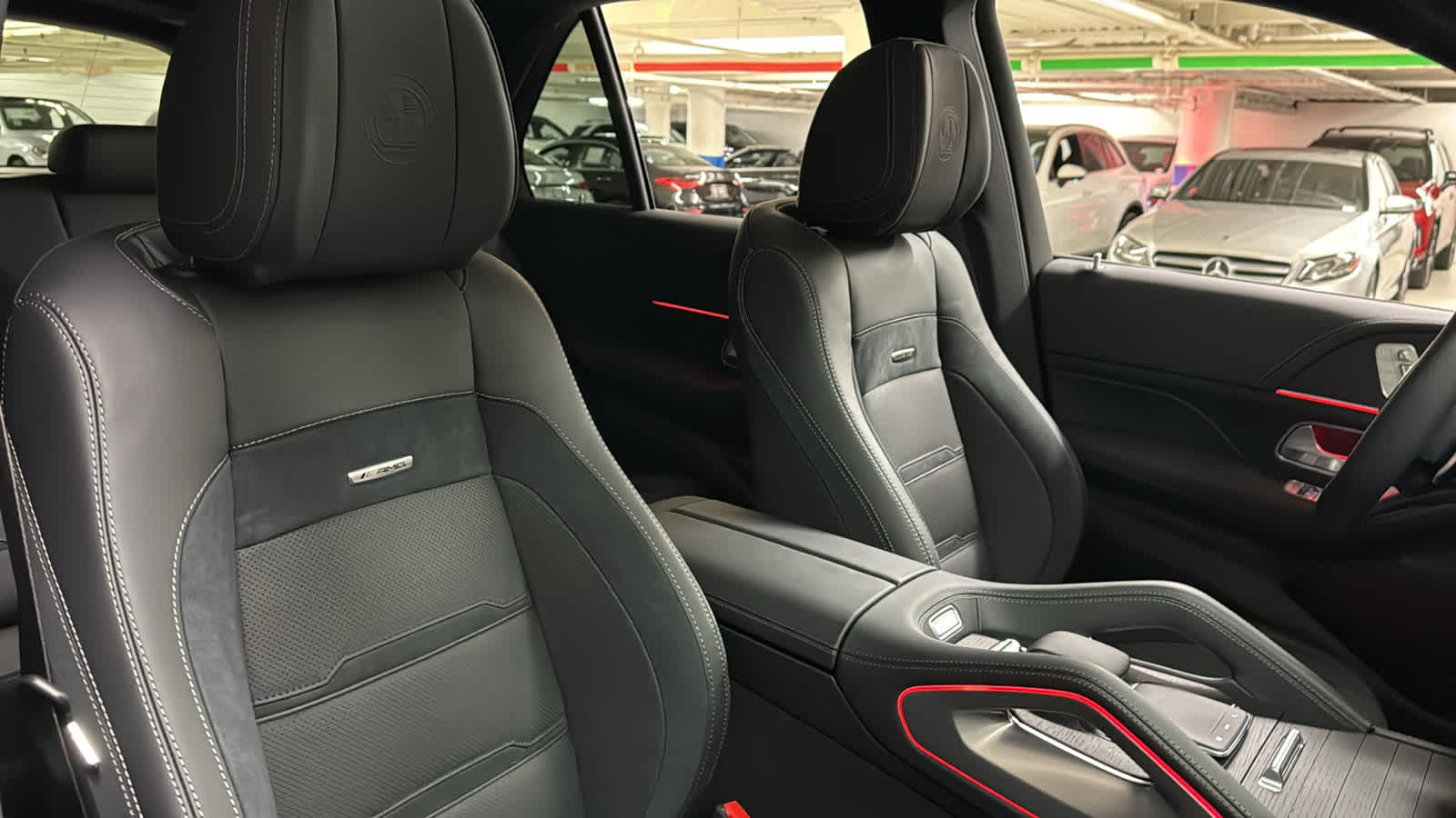 Thumbnail: 2026 Mercedes-Benz GLE - 33