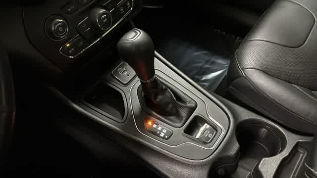 Thumbnail: 2021 Jeep Cherokee - 20