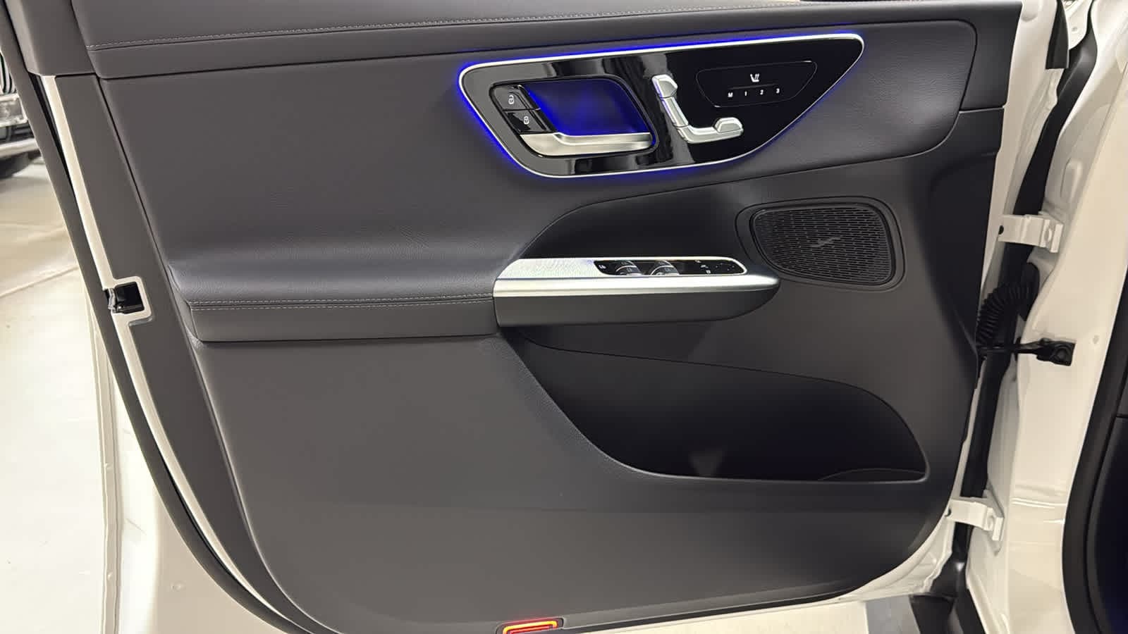 Thumbnail: 2026 Mercedes-Benz GLC - 15