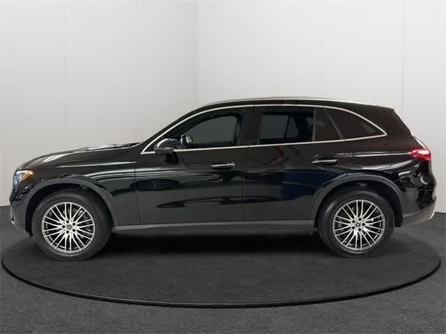 Thumbnail: 2025 Mercedes-Benz GLC - 3