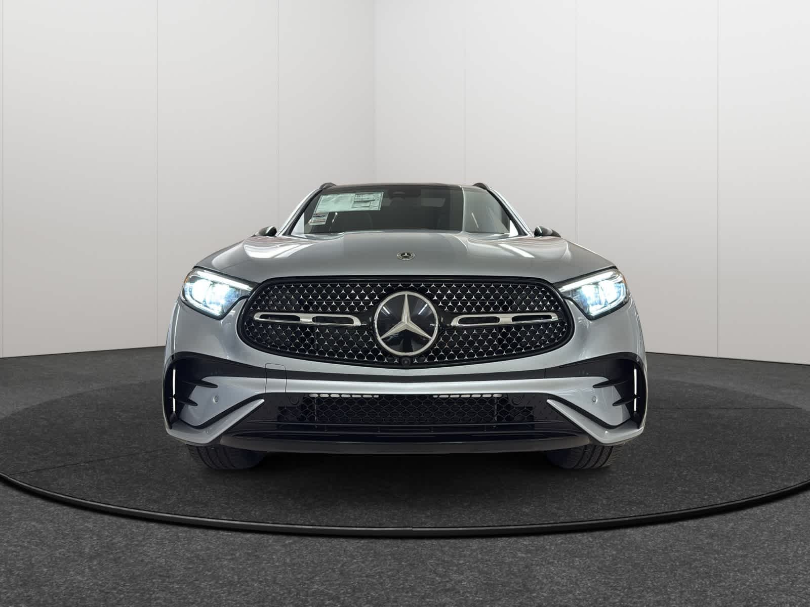 Thumbnail: 2026 Mercedes-Benz GLC - 2