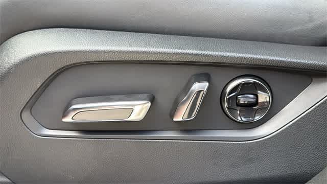 Thumbnail: 2023 Acura RDX - 16