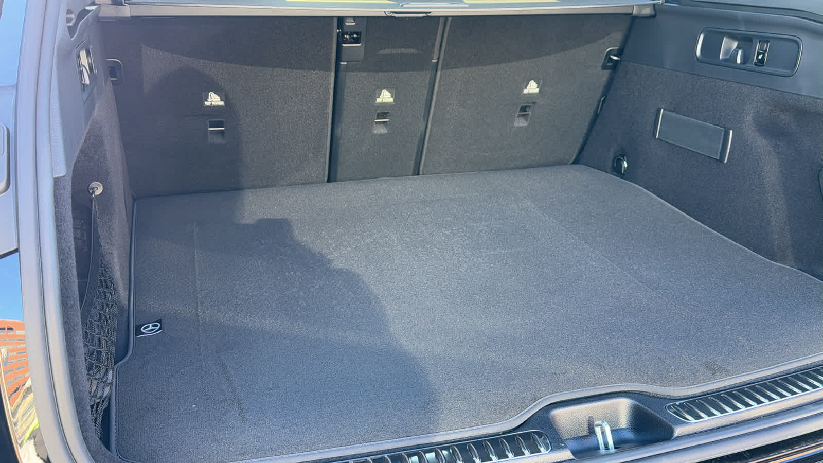 Thumbnail: 2026 Mercedes-Benz GLC - 32