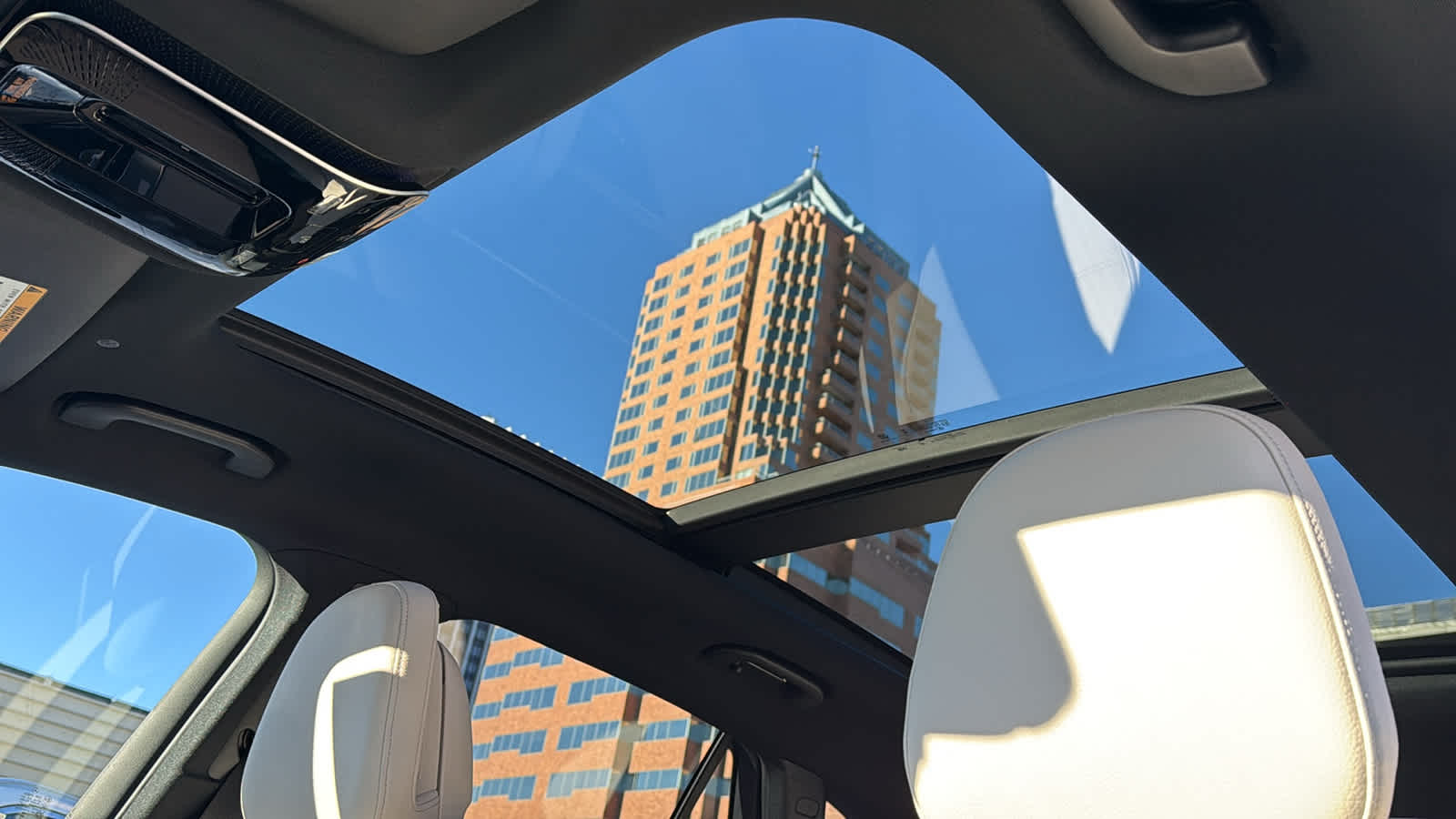 Thumbnail: 2026 Mercedes-Benz GLC - 26