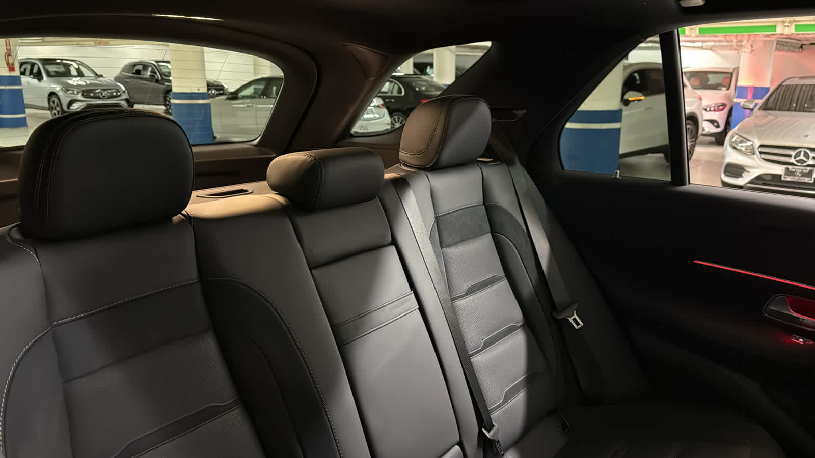 Thumbnail: 2026 Mercedes-Benz GLE - 32