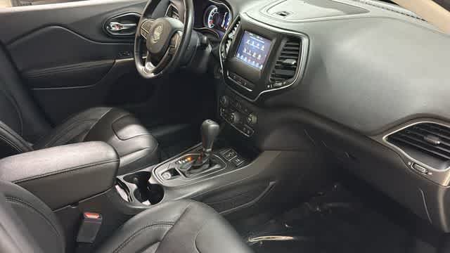 Thumbnail: 2021 Jeep Cherokee - 32