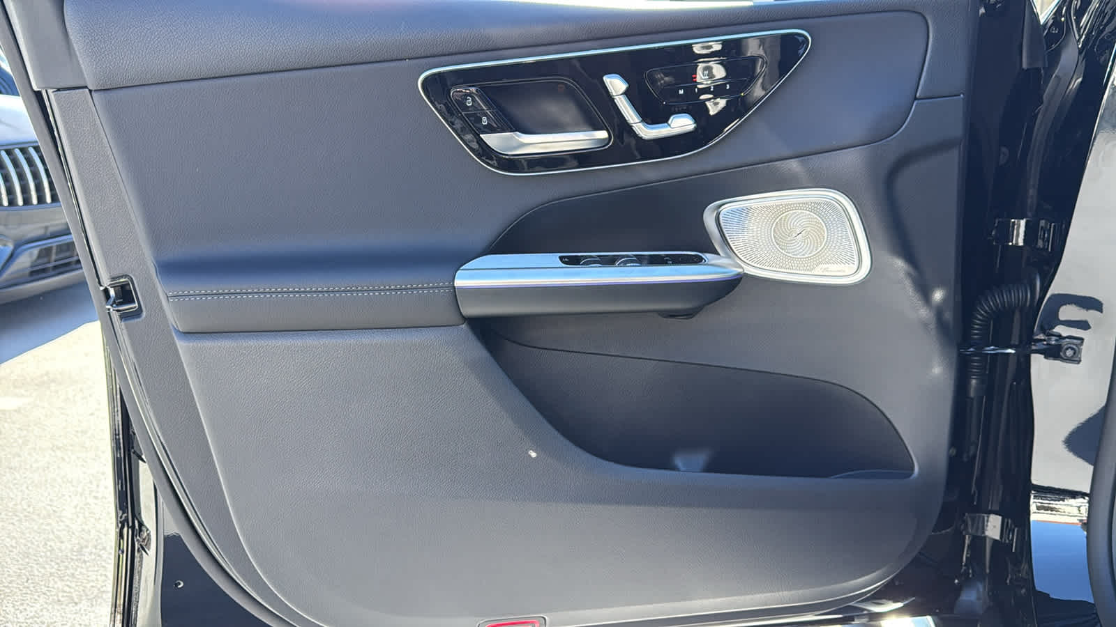 Thumbnail: 2026 Mercedes-Benz GLC - 15