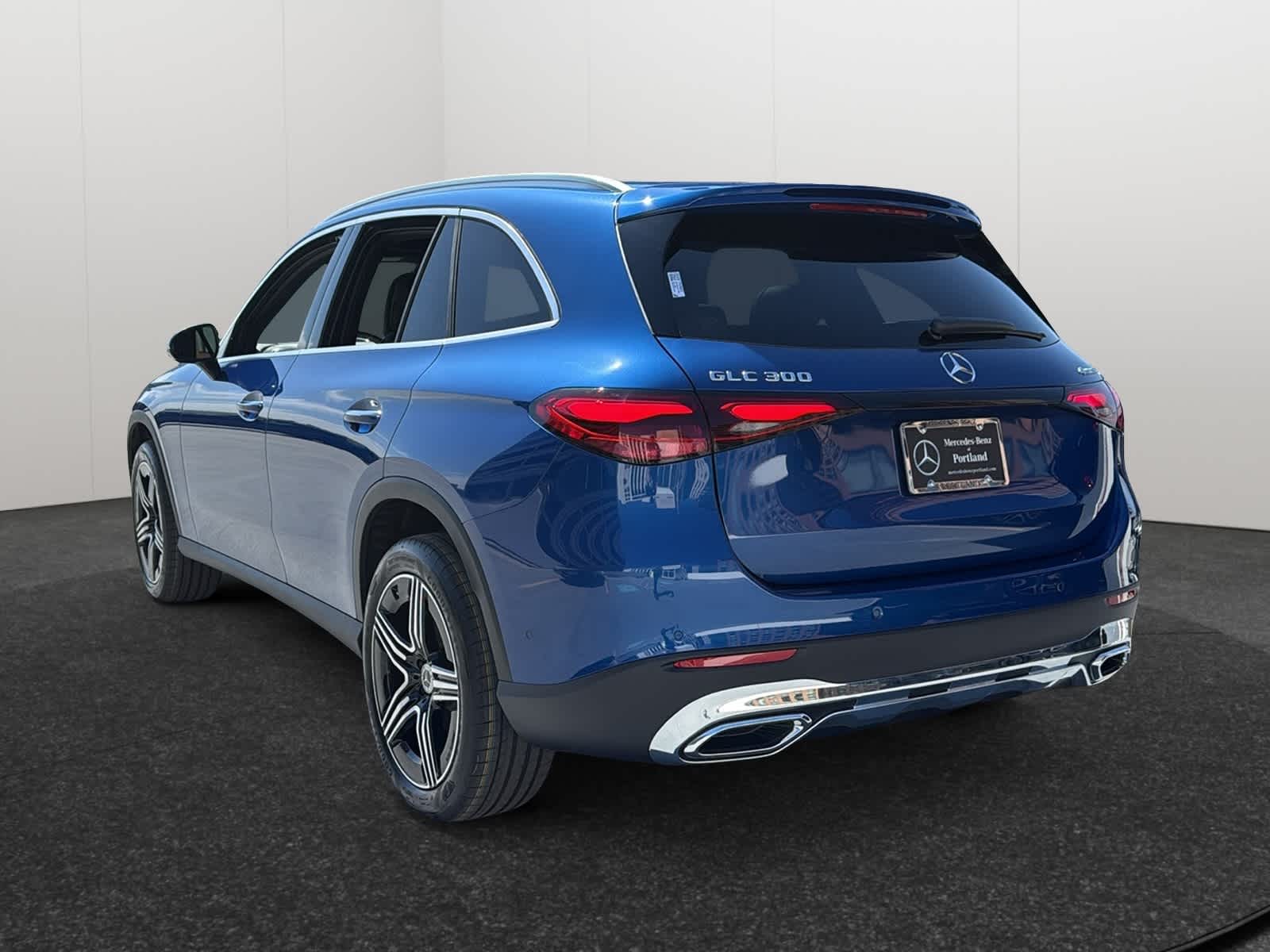 Thumbnail: 2026 Mercedes-Benz GLC - 6