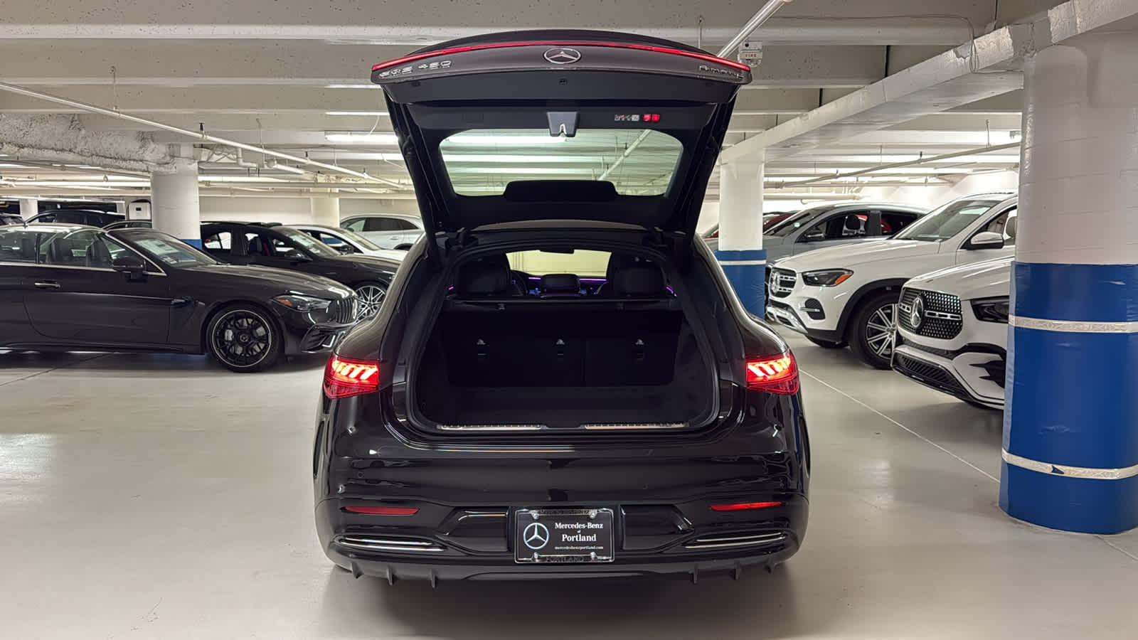 Thumbnail: 2025 Mercedes-Benz EQS - 8