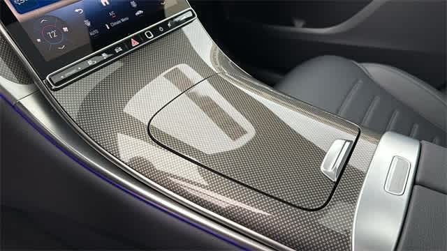 Thumbnail: 2025 Mercedes-Benz GLC - 15