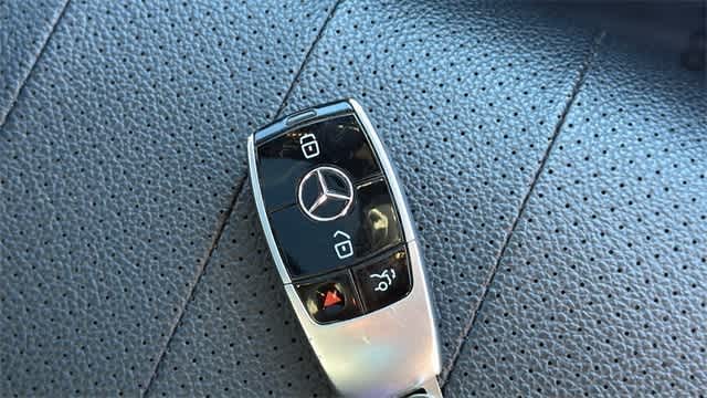 Thumbnail: 2017 Mercedes-Benz E-Class - 37