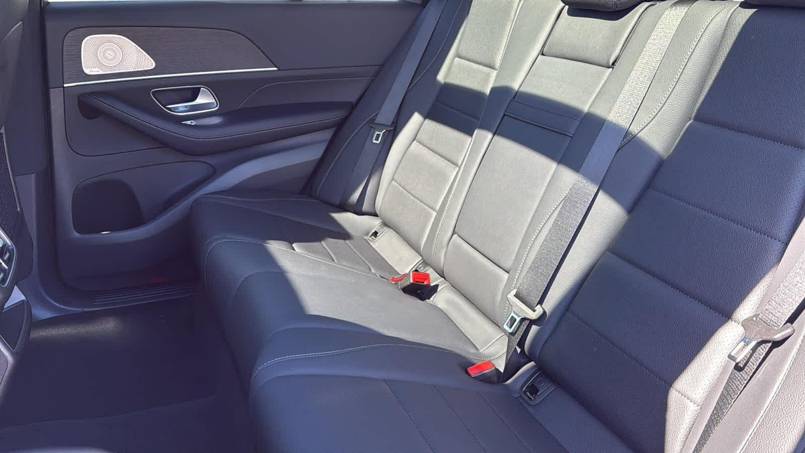 Thumbnail: 2026 Mercedes-Benz GLE - 32