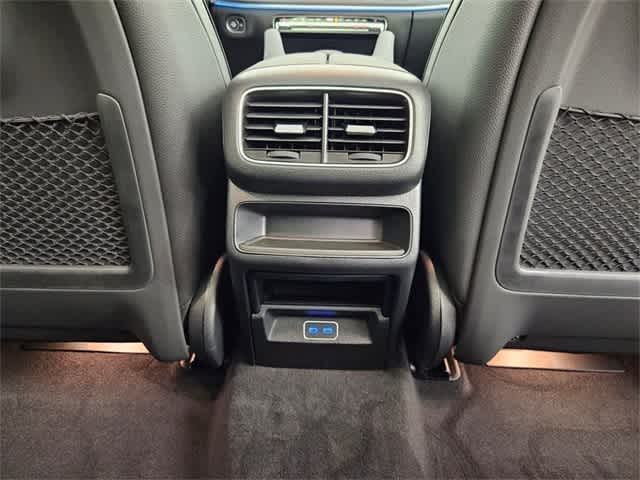 Thumbnail: 2025 Mercedes-Benz GLE - 36