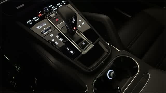 Thumbnail: 2023 Porsche Cayenne - 21