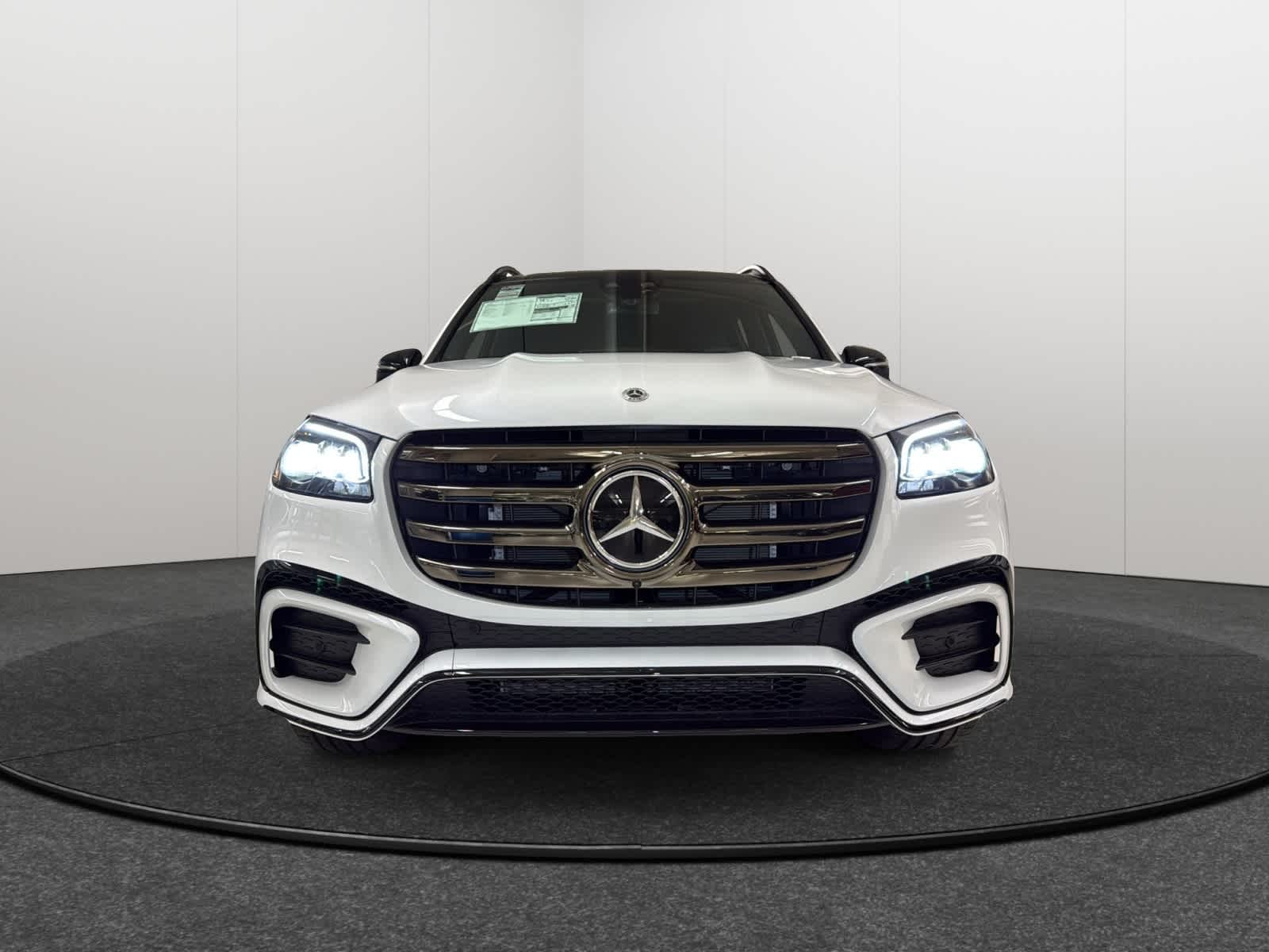 Thumbnail: 2026 Mercedes-Benz GLS - 2