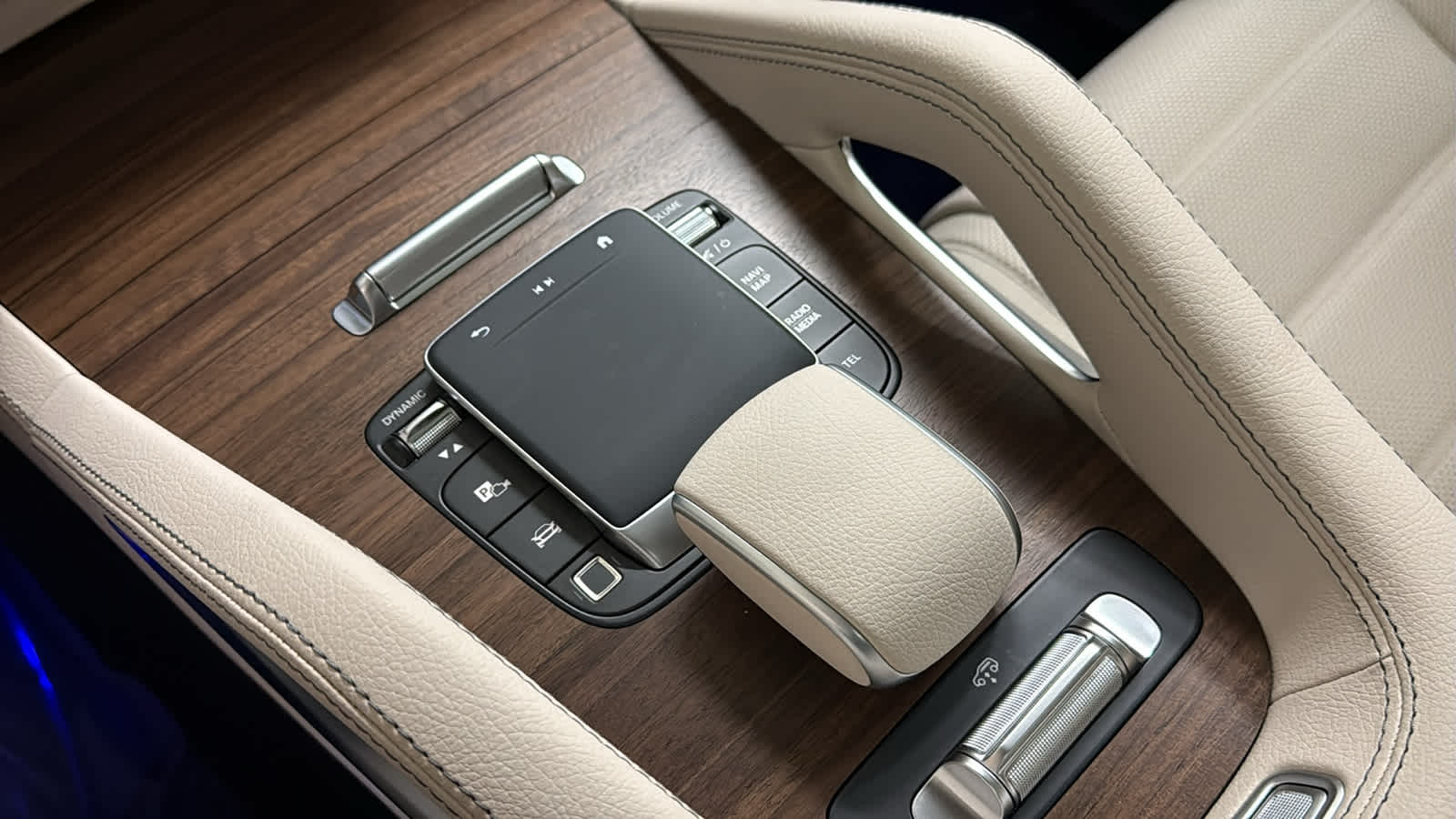 Thumbnail: 2026 Mercedes-Benz GLS - 24