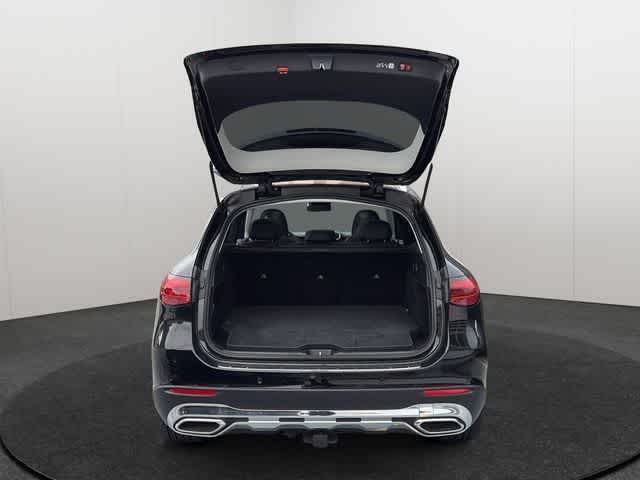 Thumbnail: 2025 Mercedes-Benz GLC - 6
