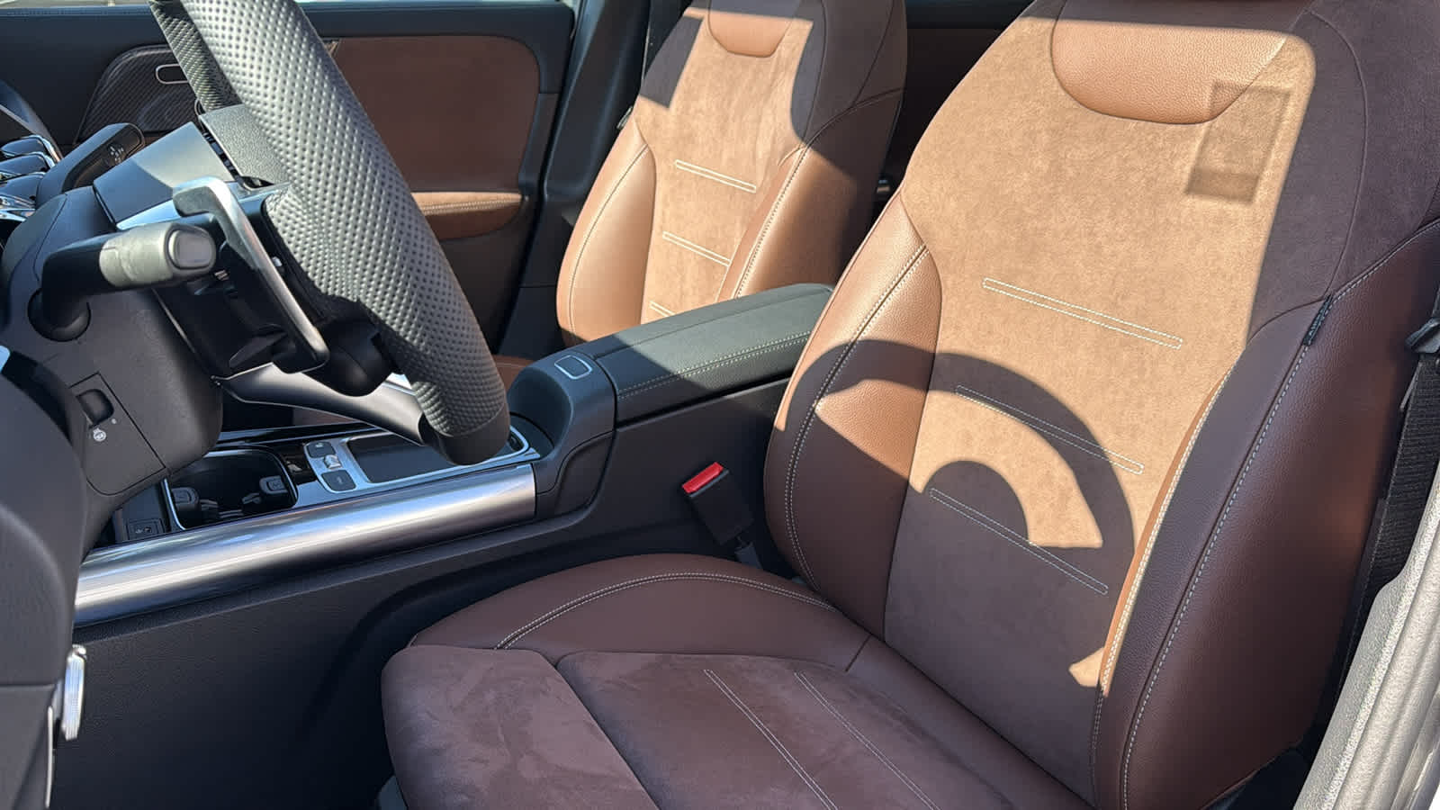 Thumbnail: 2026 Mercedes-Benz GLA - 28