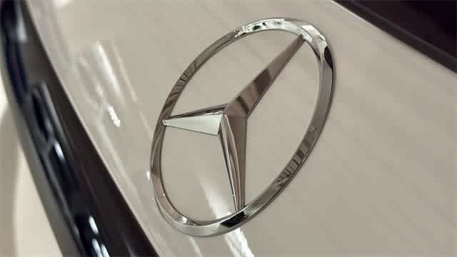 Thumbnail: 2026 Mercedes-Benz GLC - 10