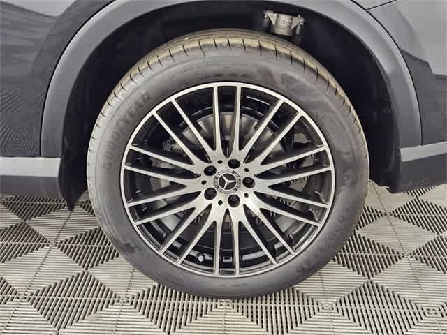 Thumbnail: 2025 Mercedes-Benz GLC - 26