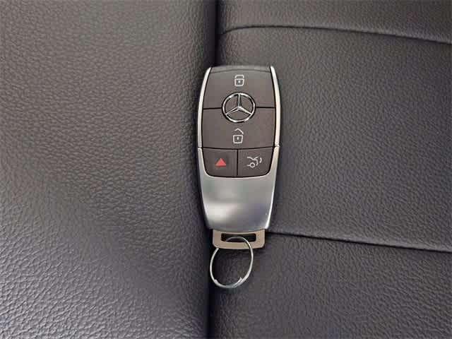 2025 Mercedes-Benz GLA 250 4MATIC 32