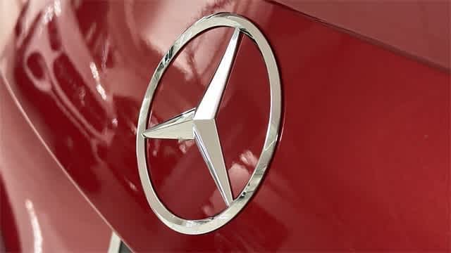 Thumbnail: 2025 Mercedes-Benz C-Class - 9