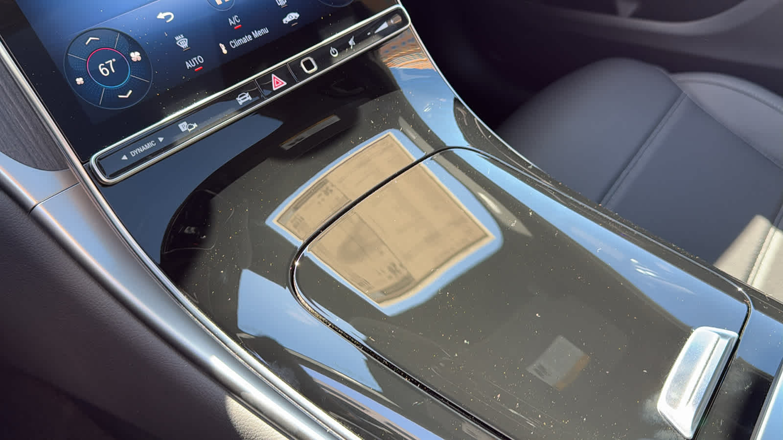 Thumbnail: 2026 Mercedes-Benz GLC - 23