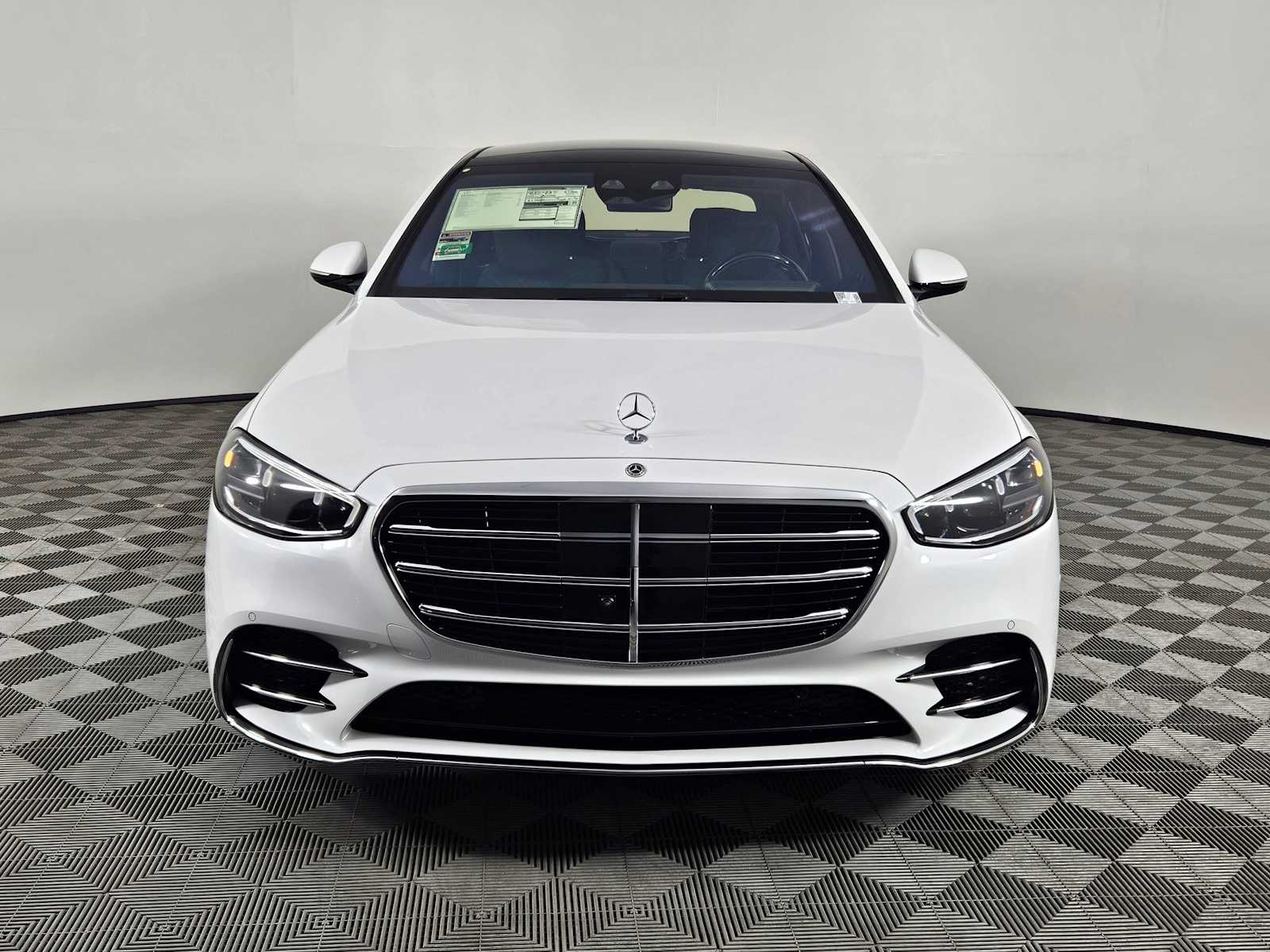 Thumbnail: 2025 Mercedes-Benz B-Class - 8