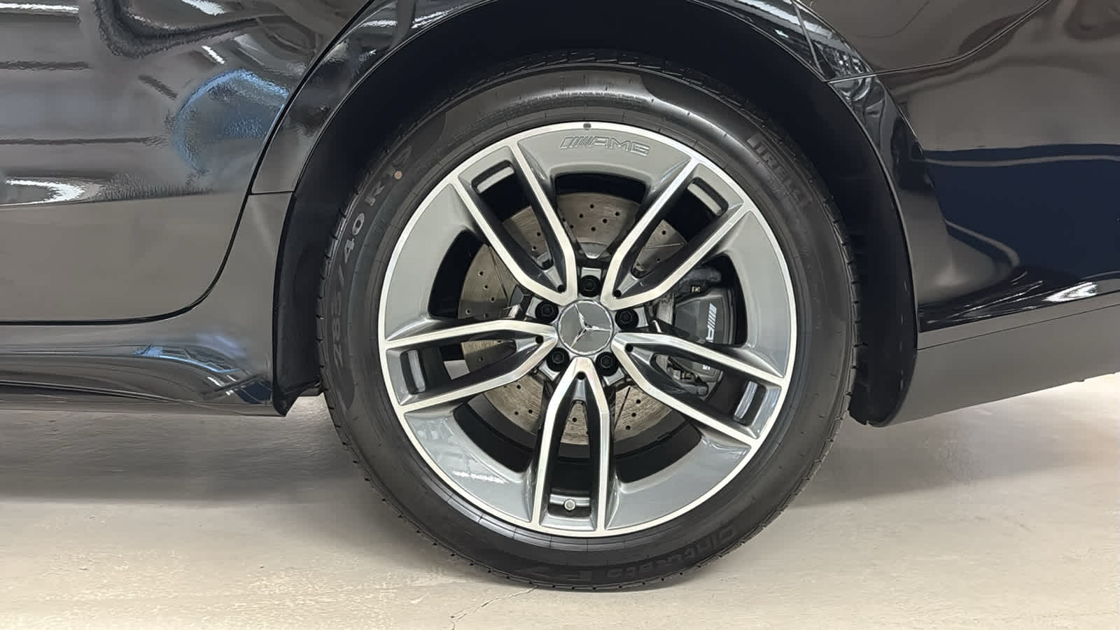 Thumbnail: 2026 Mercedes-Benz AMG GT - 13