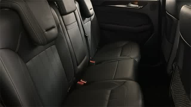 Thumbnail: 2016 Mercedes-Benz GLE - 35