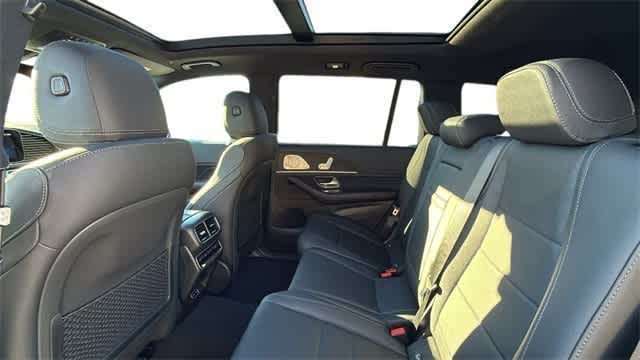 Thumbnail: 2025 Mercedes-Benz GLS - 10