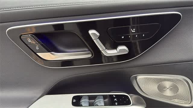 Thumbnail: 2025 Mercedes-Benz GLC - 50