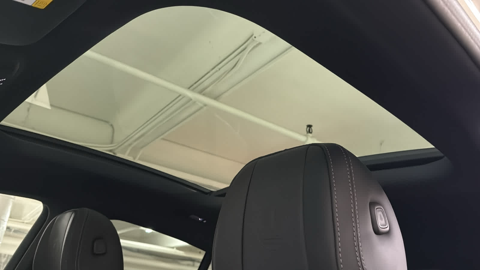 Thumbnail: 2026 Mercedes-Benz GLE - 25