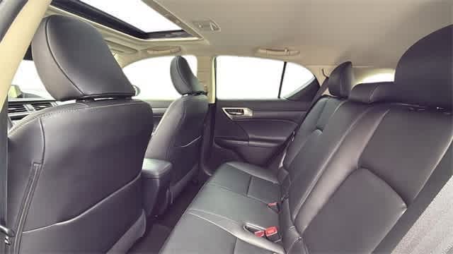 Thumbnail: 2014 Lexus CT - 5