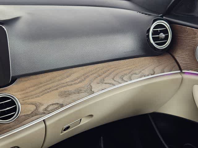 Thumbnail: 2018 Mercedes-Benz E-Class - 38