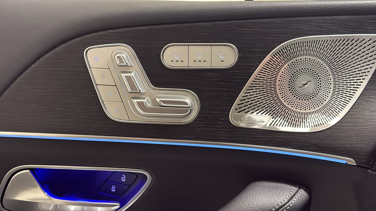 Thumbnail: 2026 Mercedes-Benz GLE - 17