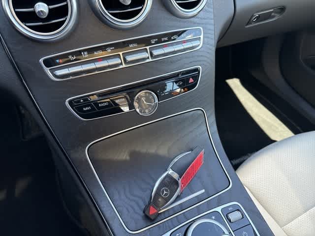 Thumbnail: 2016 Mercedes-Benz C-Class - 21
