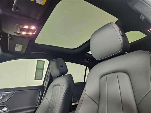 2025 Mercedes-Benz GLA 250 4MATIC 12