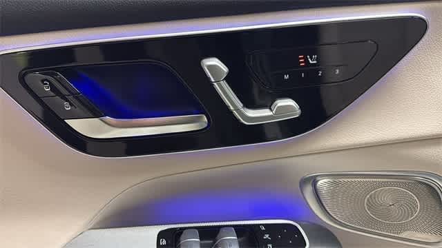 Thumbnail: 2025 Mercedes-Benz GLC - 15