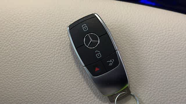 Thumbnail: 2026 Mercedes-Benz GLB - 38