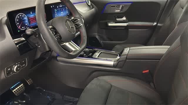 Thumbnail: 2025 Mercedes-Benz GLA - 27