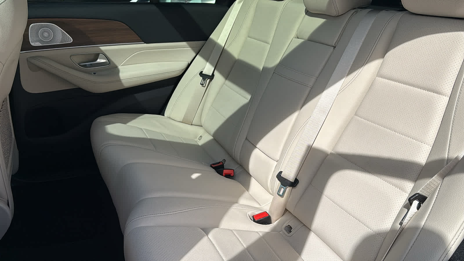 Thumbnail: 2026 Mercedes-Benz GLE - 33