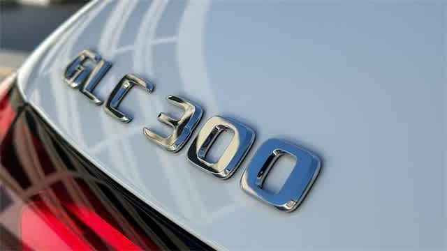 Thumbnail: 2025 Mercedes-Benz GLC - 10