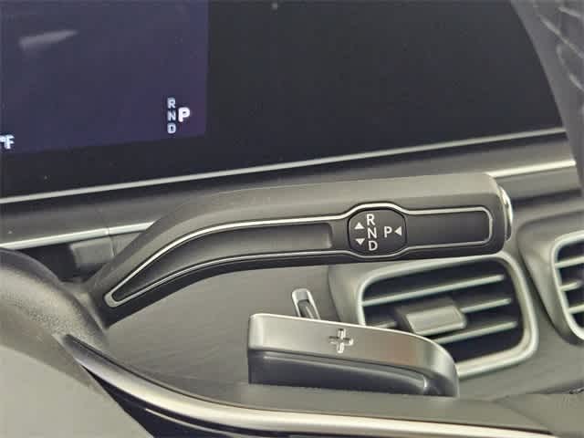 Thumbnail: 2025 Mercedes-Benz GLE - 19