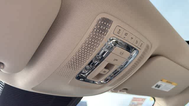 Thumbnail: 2026 Mercedes-Benz GLE - 24