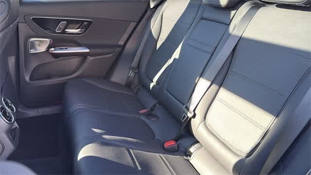 Thumbnail: 2025 Mercedes-Benz GLC - 31